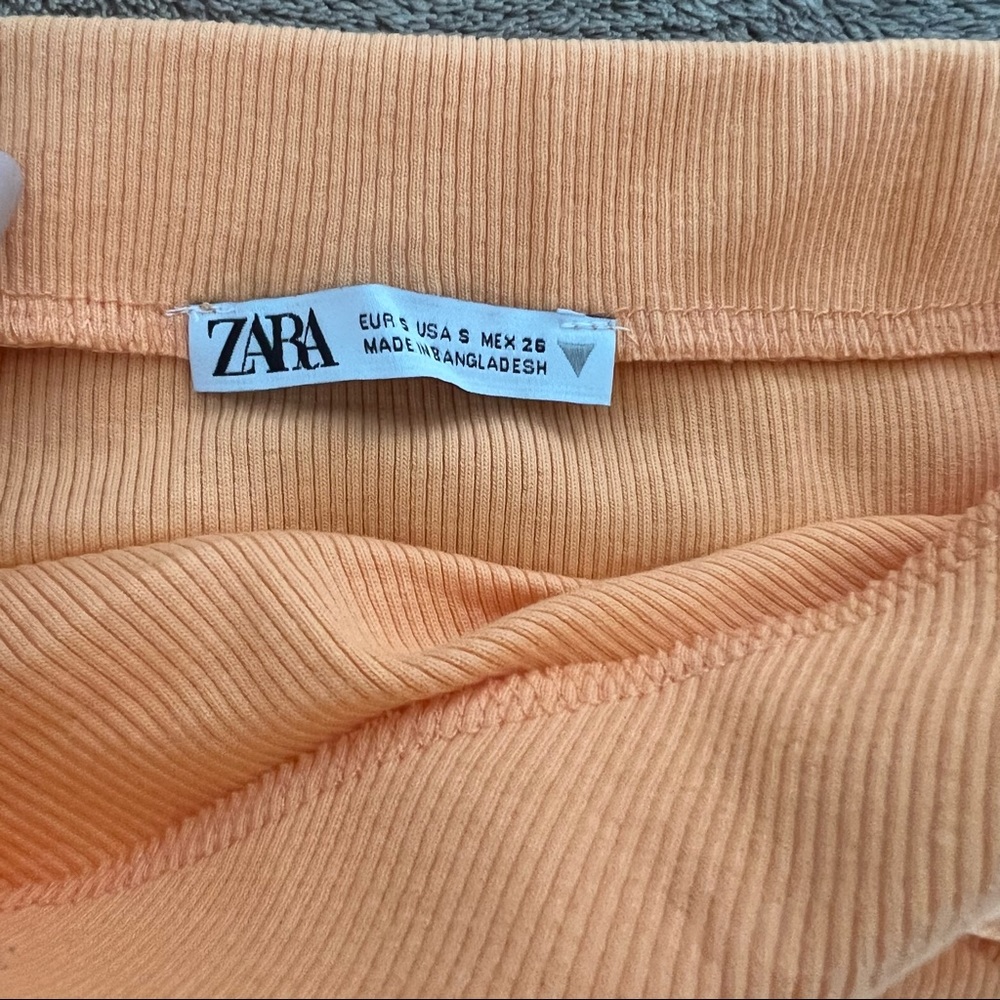 Zara Ruched Ribbed Skirt - Picture 5 of 5